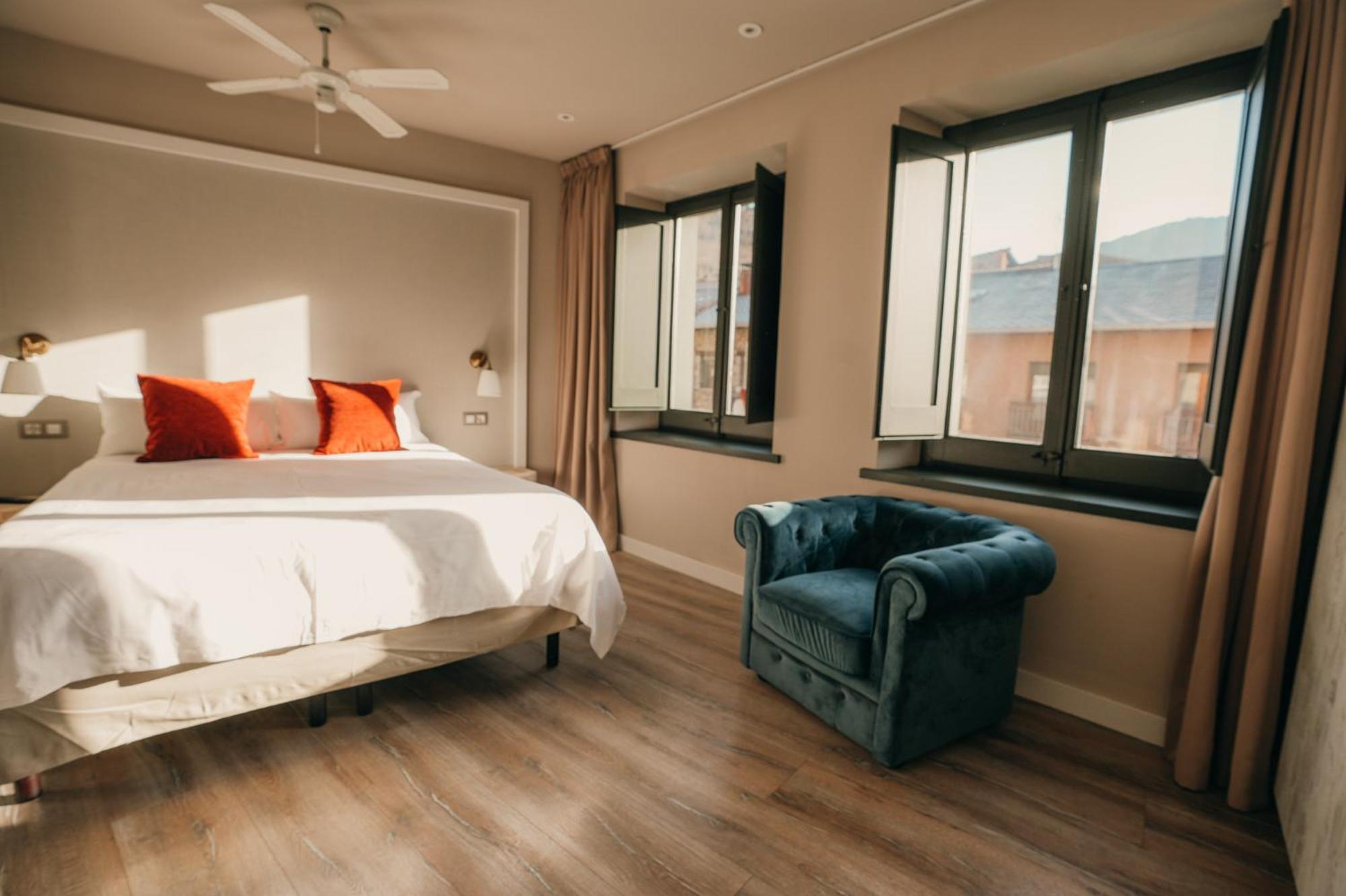 El Niu De Martinet Hotell Eksteriør bilde